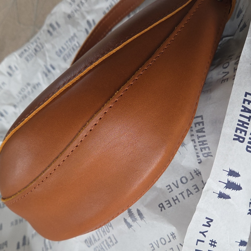 Portland Leather Goods Tan Leather Crossbody Bag - Picture 8 of 11